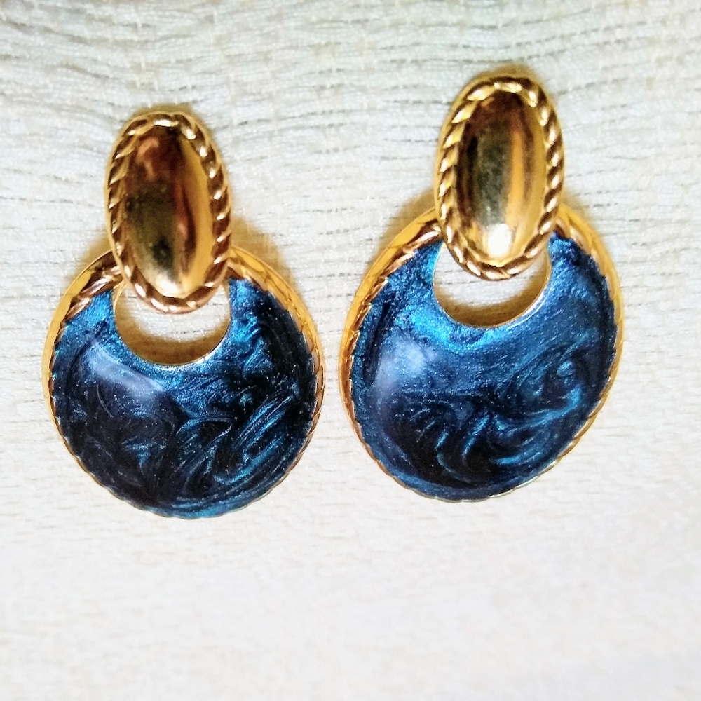 Eye-catching Blue Vintage Pair!